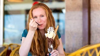 De ce întotdeauna ai loc pentru desert, chiar și după o masă copioasă. Explicația care te va surprinde