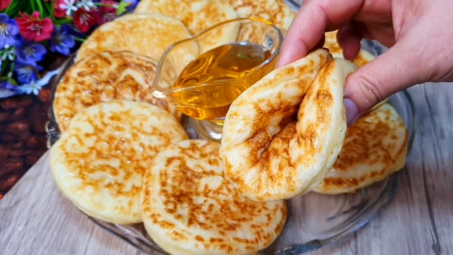 Clătite cu griș! Ies mult mai pufoase decât cele clasice. Sunt și ușor de preparat!