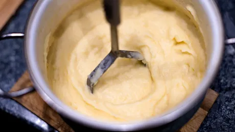 Ce unt să folosești pentru cel mai gustos piure. Secretul împărtășit de marii bucătari