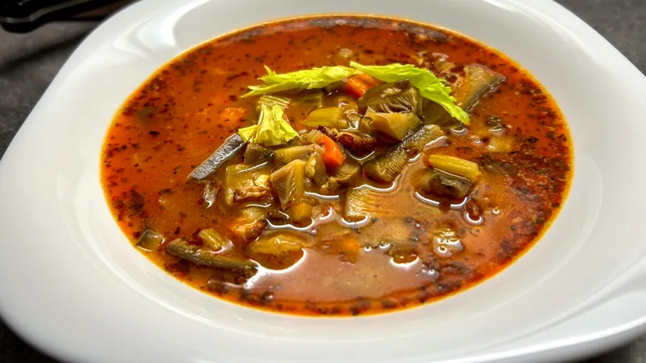 Rețetă ciorbă din ciuperci Pleurotus. Gustoasă și sățioasă în timpul postului / VIDEO