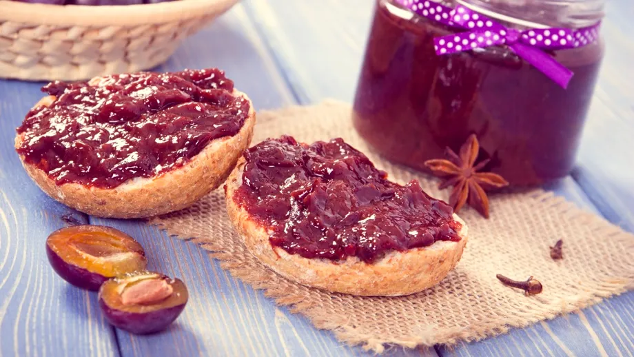 Rețetă marmeladă de prune! Cum obții o cremă densă și aromată pentru cămară