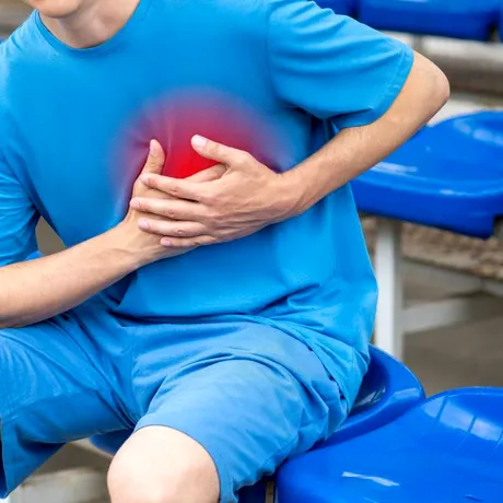 De ce fac infarct și persoanele care aleargă maratoane și merg la sală? Factorul de risc pe care mulți nu îl cunosc