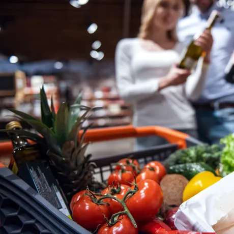 Scumpiri în lanț de la 1 octombrie 2025. Românii ar putea plăti mai mult pentru alimentele de bază