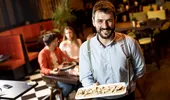 Restaurantul fals care vinde mâncare reîncălzită la suprapreț. Cât câștigă un antreprenor