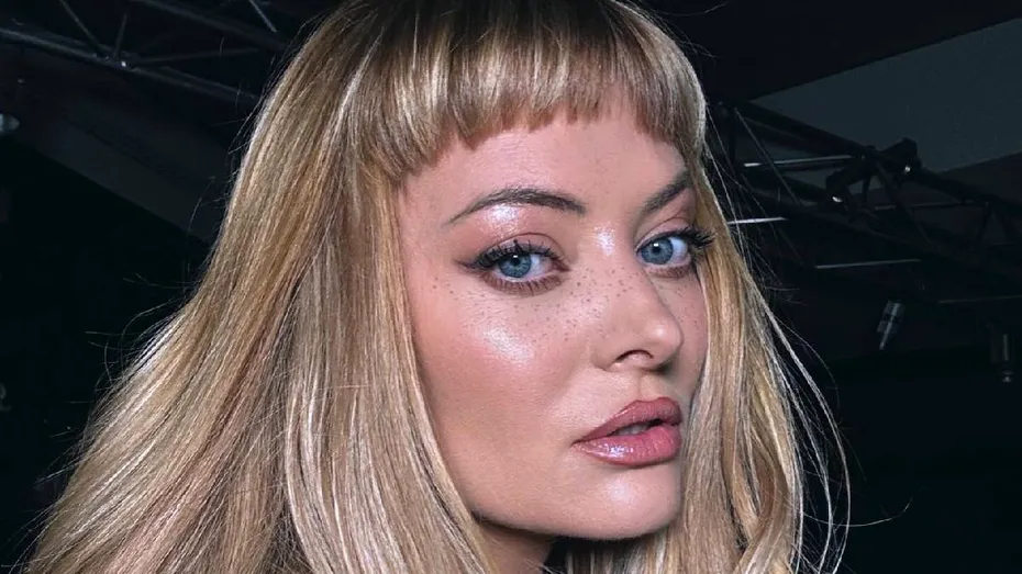 Cum arată Delia în costum de baie la 44 de ani. Imaginile care au încins internetul / FOTO
