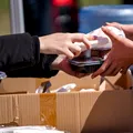 Moșii de Vară 2026. Ce alimente se dau de pomană în Sâmbăta Morților?