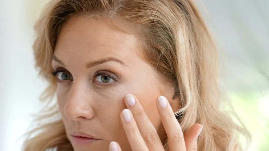 Evită aceste 3 băuturi – îți îmbătrânesc pielea prematur fără să-ți dai seama