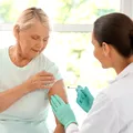 Vaccinul recomandat după 50 de ani. Persoanele cu glicemia mare sunt cele mai expuse riscului