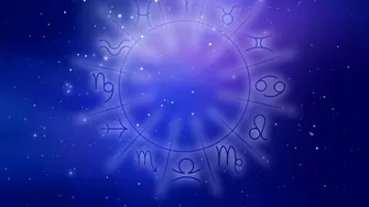 Luna octombrie aduce schimbări majore pentru două zodii! Transformările prin care vor trece acești nativi