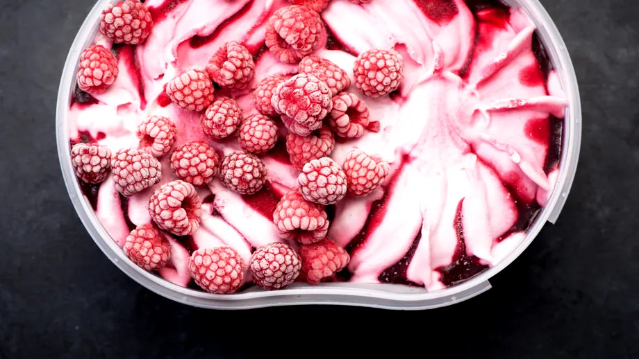 Mihaela Bilic: Singura înghețată care NU ÎNGRAȘĂ. Ai nevoie doar de un ingredient!