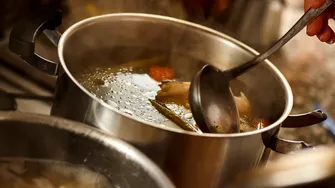 Supa care te întinerește. Scapi de riduri dacă o mănânci zilnic