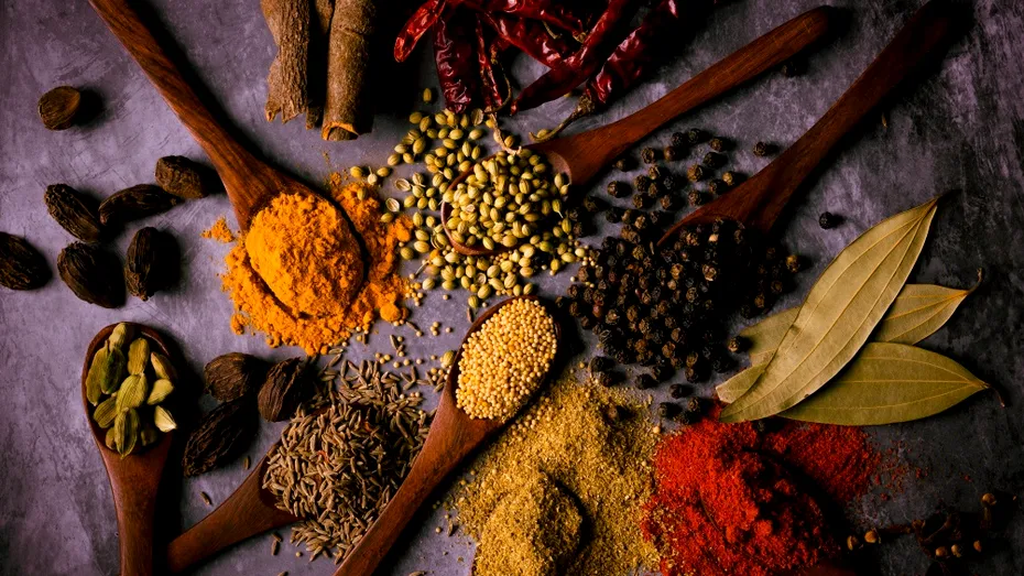 Condimentul ieftin care ar putea ajuta la scăderea colesterolului și a tensiunii arteriale