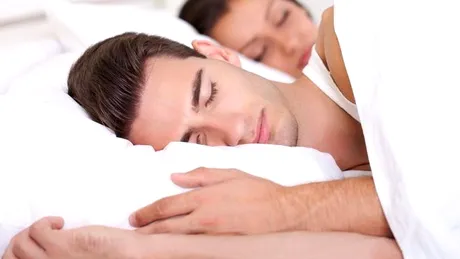 De ce au nevoie femeile să doarmă mai mult decât bărbaţii