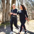 Vrei să scapi de grăsimea de pe coapse mergând pe jos? Medicul explică cum să faci asta mai eficient