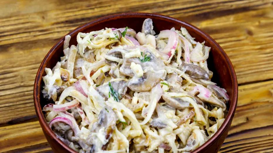 Ciuperci cu maioneză și mărar - cea mai bună salată pe care ai mâncat-o vreodată!
