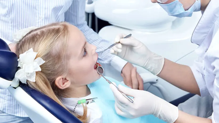 Cum combatem frica de dentist la copii