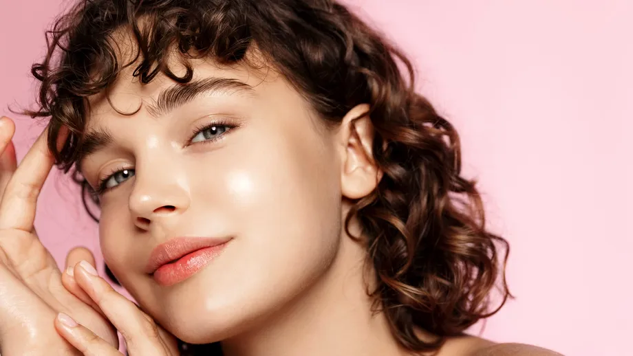 STUDIU. Îngrijirea pielii influențează pozitiv sănătatea mintală