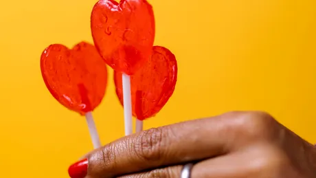 „Îți strici dinții de la atâtea dulciuri!”- Alimente pe care să le eviți pentru sănătatea danturii