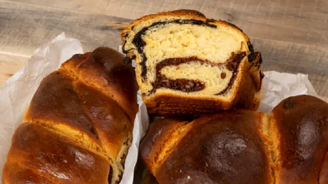 Cozonacul îngrașă? Ce se întâmplă în corpul tău când îl mănânci?