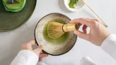 (P) Ceai matcha: ce este matcha și ce beneficii dovedite are consumul zilnic de matcha