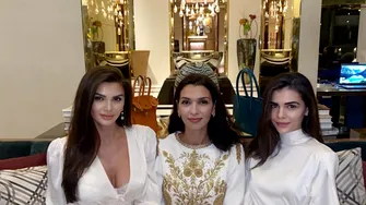 Monica Gabor a revenit în România! Și-a revăzut sora mai mare, Alina, singura dintre cele 3 surori rămasă în orașul natal