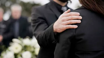 Ajutorul de înmormântare 2026! Sumele cresc și reguli noi de acordare de la 31 martie