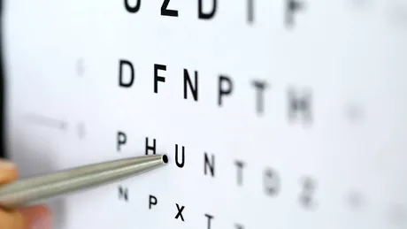 Astigmatismul necorectat, un factor de risc în trafic: ce arată cele mai recente studii