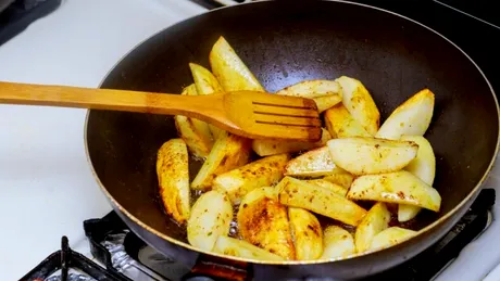 Singurele 4 legume care trebuie neapărat gătite. Dacă le mănânci crude, îți pot distruge sănătatea