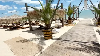 Stațiunea paradiziacă de la Marea Neagră, de care puțini români au auzit. Cazarea costă doar 100 lei/noapte