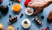 Pofta bruscă de dulce ar putea ascunde mai mult decât o schimbare de gust. Specialiștii explică atunci când devine un semnal de alarmă