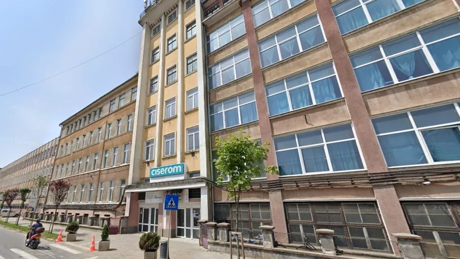 Se pune lacătul pe o fabrică emblematică din România, veche de 98 de ani. Totul a fost scos la vânzare