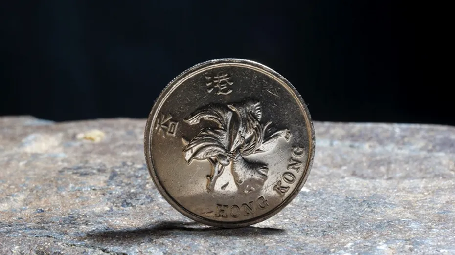 Secretul monedei găurite: de ce e bine să o porți mereu în portofel?
