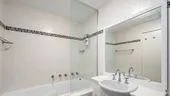(P) Alegerea dulăpiorului de baie și a oglinzii pentru mai mult spațiu și stil