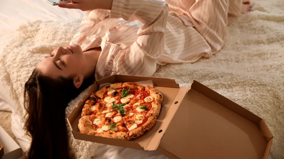 De ce iarna trebuie să mănânci înainte de ora 7 seara. Explicațiile unui nutriționist