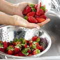 Unde trebuie depozitate căpșunile: în frigider sau la temperatura camerei, la loc umbros? Câte zile rezistă