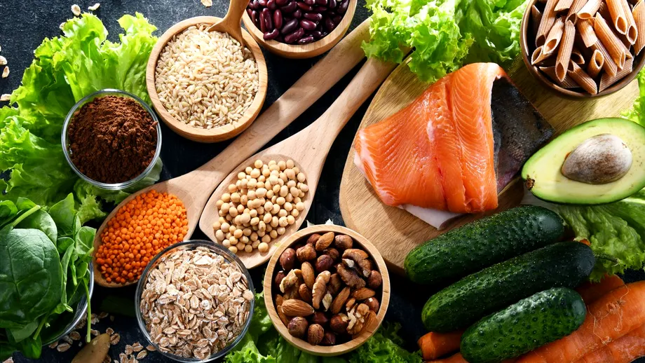 Alimentele care nu ar trebui să-ți lipsească din casă dacă ești diabetic. Cele mai multe rezistă și ani de zile în cămară