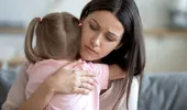 De ce nu e bine pentru dezvoltarea copilului să aibă părinți hiperprotectori