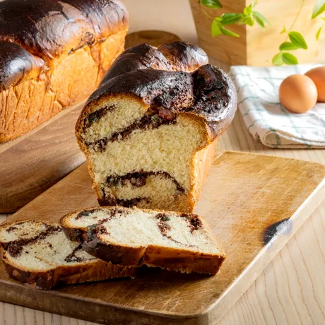 Cum să nu dai greș cu cozonacii de Paște. Secretele unui aluat perfect pentru un desert delicios