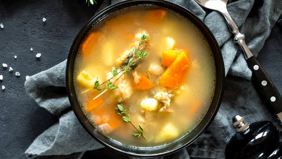 Supă de cartofi ca la mănăstire. Rețeta simplă și gustoasă de la Părintele Vasile