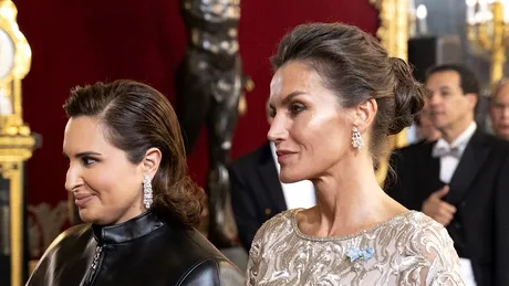 Regina Letizia, cină la palat. A purtat o rochie sublimă!