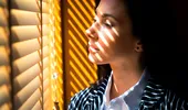 7 semne că nu stai suficient în lumină naturală