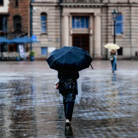 Vremea de 1 Mai se schimbă radical. Temperaturi scăzute, ploi și vânt în toată țara