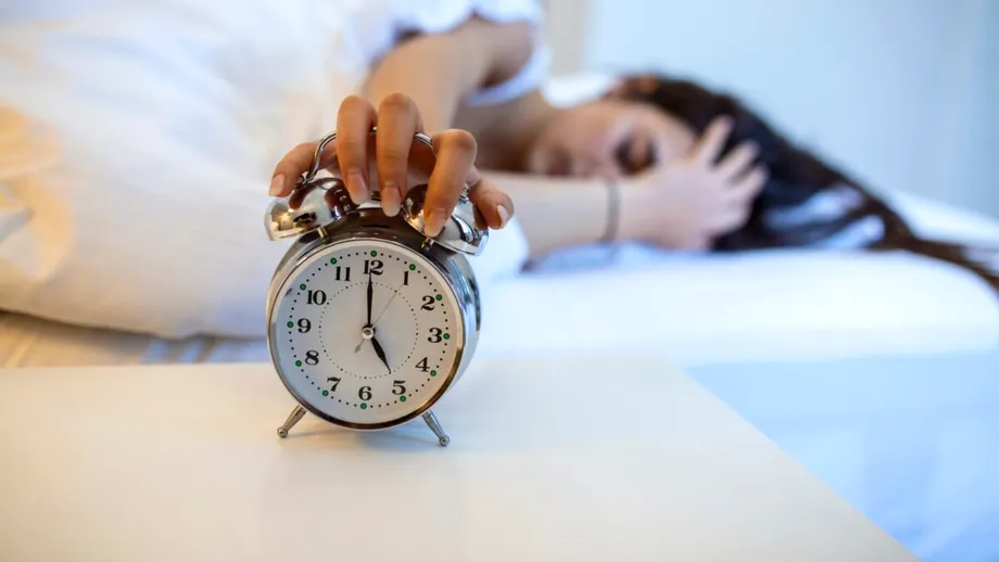 Trezitul la ora 5 dimineața nu îți face automat creierul mai productiv. Un neurolog demontează unul dintre cele mai populare mituri