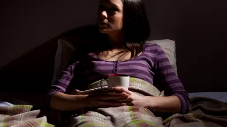 6 băuturi naturale care te ajută să dormi mai bine. Ce să bei înainte de culcare?