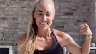 Antrenoare de fitness și mamă a patru copii, diagnosticată cu cancer de colon la 39 de ani. Semnele pe care le-a ignorat ani la rând