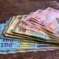 Data la care intră pensiile pe card în iunie 2026. Se anunță posibile întârzieri în prima lună de vară
