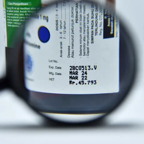 Ce se întâmplă în corpul tău când iei medicamente expirate. Avertismentul medicilor