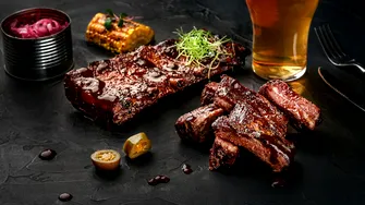 Ce se întâmplă dacă marinezi carnea în bere înainte de a o pune pe grătar?