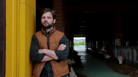 (P) Cum să alegi o vestă pentru bărbați și cu ce să o asortezi?