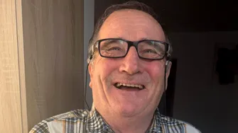 Un bărbat din Bacău a fost înştiinţat printr-un document oficial că a murit, deşi e viu: „Administrativ vorbind, am decedat”